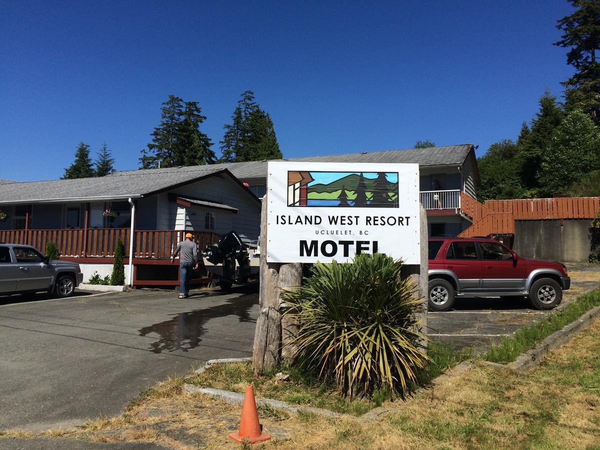 Island West Resort-Motel Ucluelet Exterior foto
