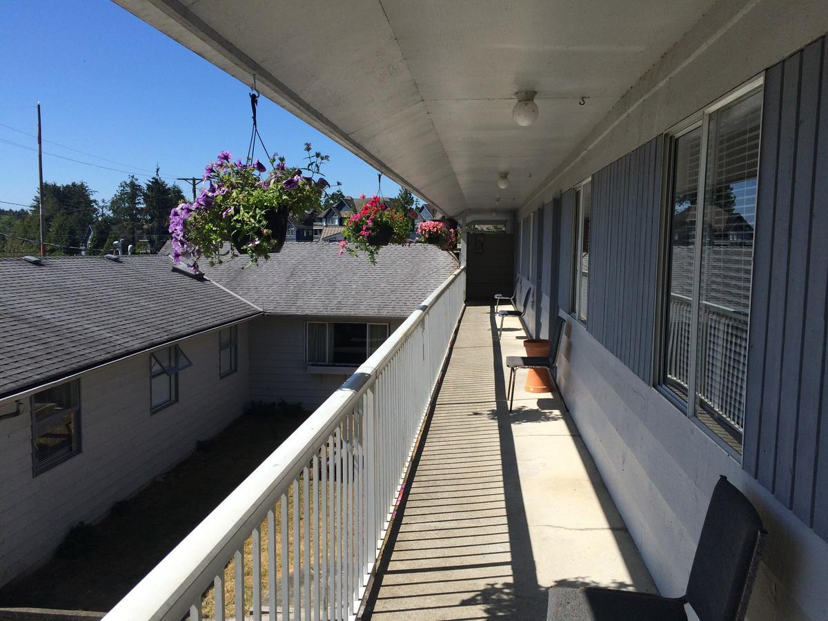 Island West Resort-Motel Ucluelet Exterior foto