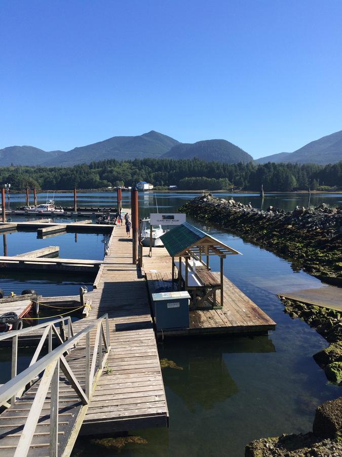 Island West Resort Ucluelet Exterior foto